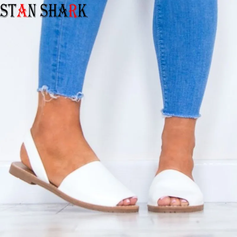 2019 New Fashion Solid Faux SuedeWith Peep Toe Back Strap Shoes Woman Casual Soft Summer Sandals Black Big Size 35-43
2019 New Fashion Solid Faux SuedeWith Peep Toe Back Strap Shoes Woman Casual Soft Summer Sandals Black Big Size 35-43