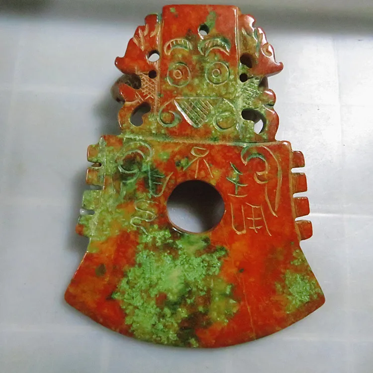 Do the old antique jade ornaments Jade axe axe antique ancient weapons ancient jade knife
Do the old antique jade ornaments Jade axe axe antique ancient weapons ancient jade knife