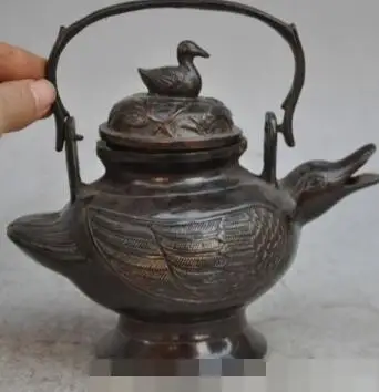 S3003 chinese bronze copper animal Ducks Lotus leaf Wine Tea Pot Flagon lucky statue
S3003 chinese bronze copper animal Ducks Lotus leaf Wine Tea Pot Flagon lucky statue