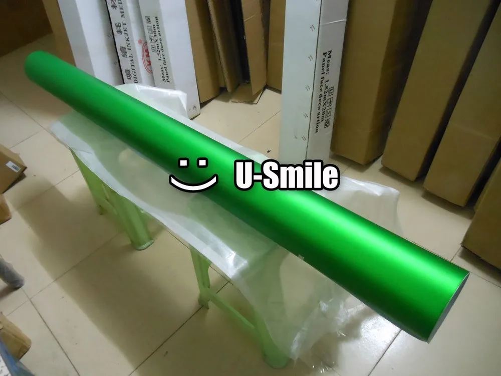 Matte-Chrome-Green-Vinyl-Wrap-06