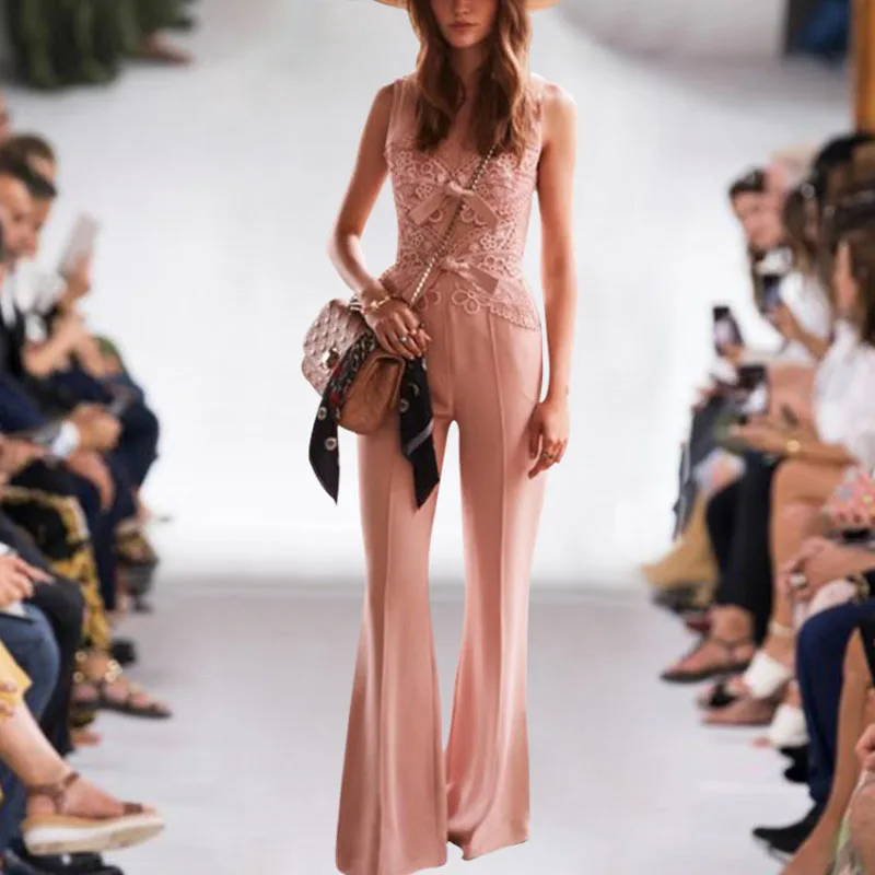 XF Lace Stitching Tulle Pink Jumpsuit 2019 Summer Milan Catwalk High Quality Sexy Party Night Elegant Wide Leg Pants Onesies New
XF Lace Stitching Tulle Pink Jumpsuit 2019 Summer Milan Catwalk High Quality Sexy Party Night Elegant Wide Leg Pants Onesies New