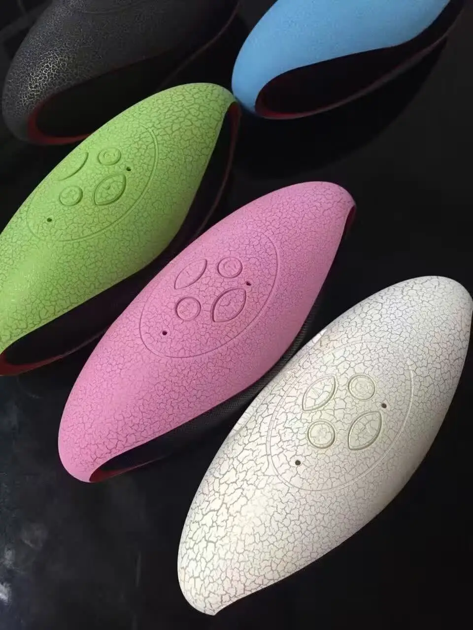 New Mini X6U Crackle Mini Blutooth Boombox Wireless Bluetooth Speaker FM RadioSupport TF Card Built-in Mic Handsfree Subwoofer
New Mini X6U Crackle Mini Blutooth Boombox Wireless Bluetooth Speaker FM RadioSupport TF Card Built-in Mic Handsfree Subwoofer