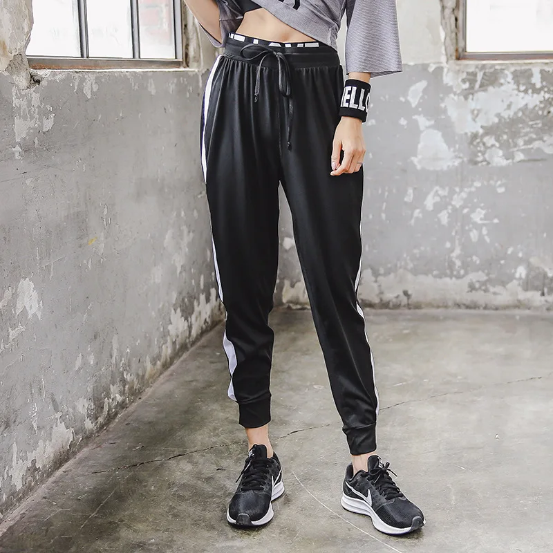 Sports Pants Women's Quick DryTraining Trousers High Waist Was Thin Yoga Pants Thin Section Plus Size Loose Running Fitness Pant
Sports Pants Women's Quick DryTraining Trousers High Waist Was Thin Yoga Pants Thin Section Plus Size Loose Running Fitness Pant