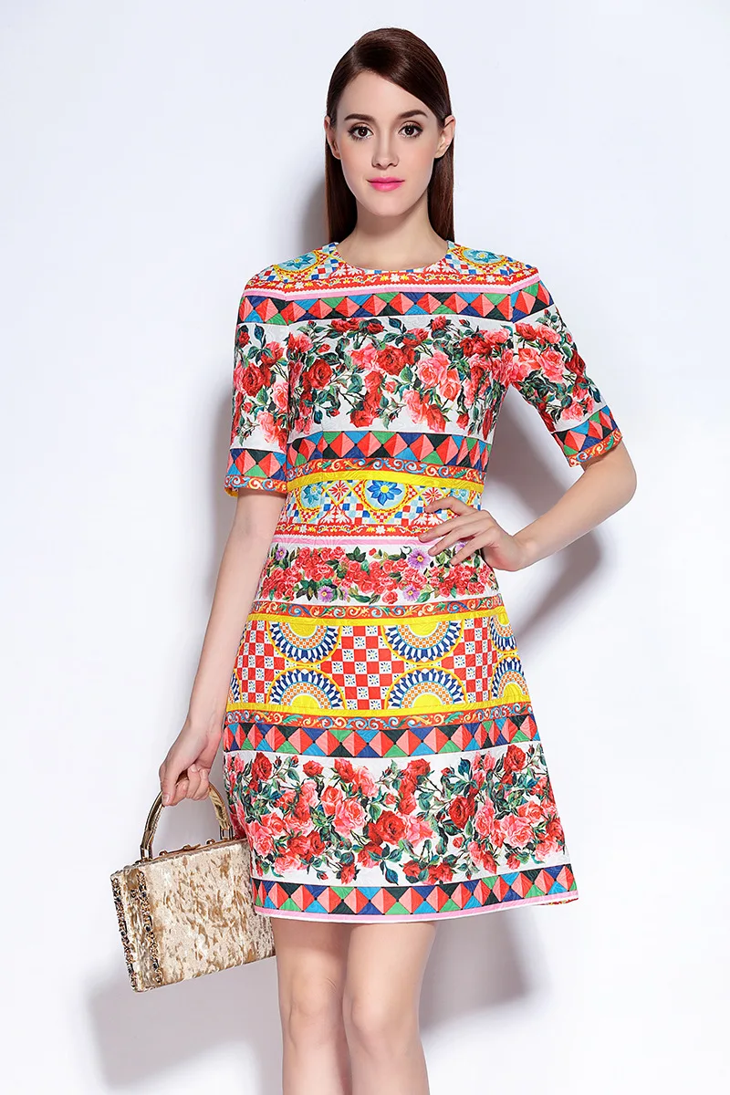 High quality fall 2017 new Occident runway looks graphics body rose embroidery printing short sleeve women's dresses plus size
High quality fall 2017 new Occident runway looks graphics body rose embroidery printing short sleeve women's dresses plus size