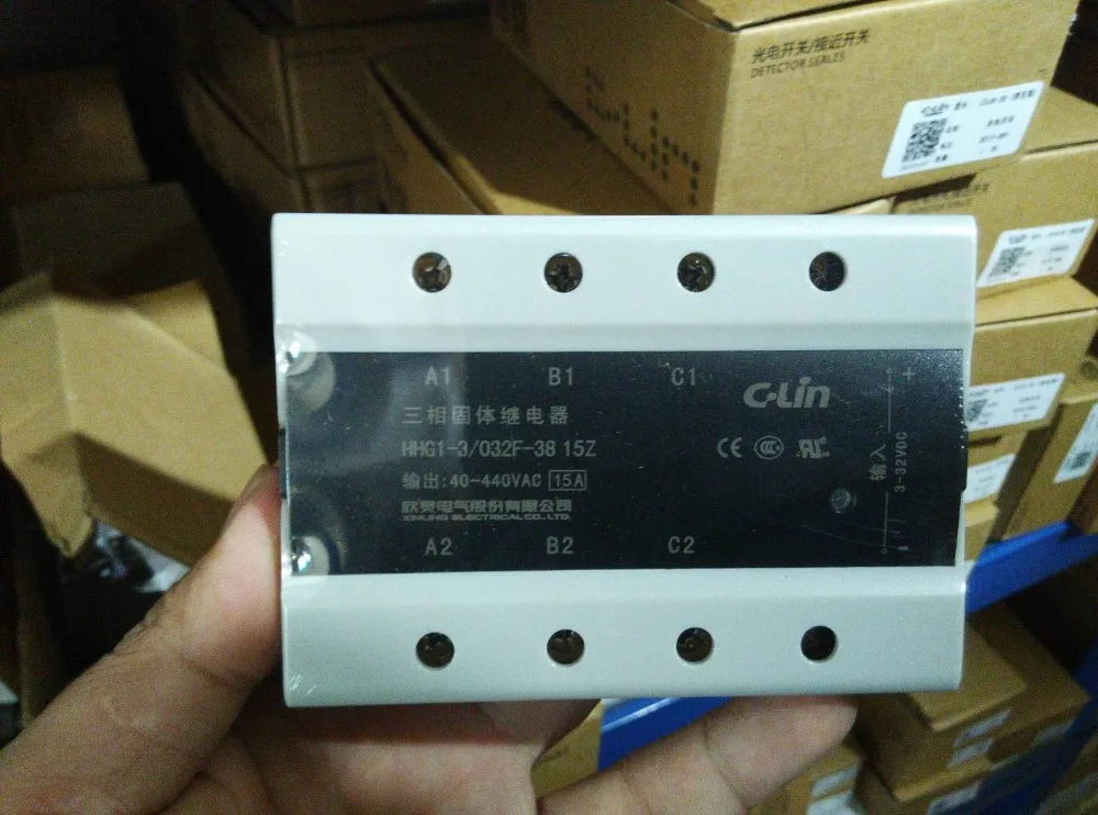 Brand new original authentic C-Lin HHG1-3/032F-38 15Z three-phase DC control AC SSR-DA solid state relay 15A 
Brand new original authentic C-Lin HHG1-3/032F-38 15Z three-phase DC control AC SSR-DA solid state relay 15A