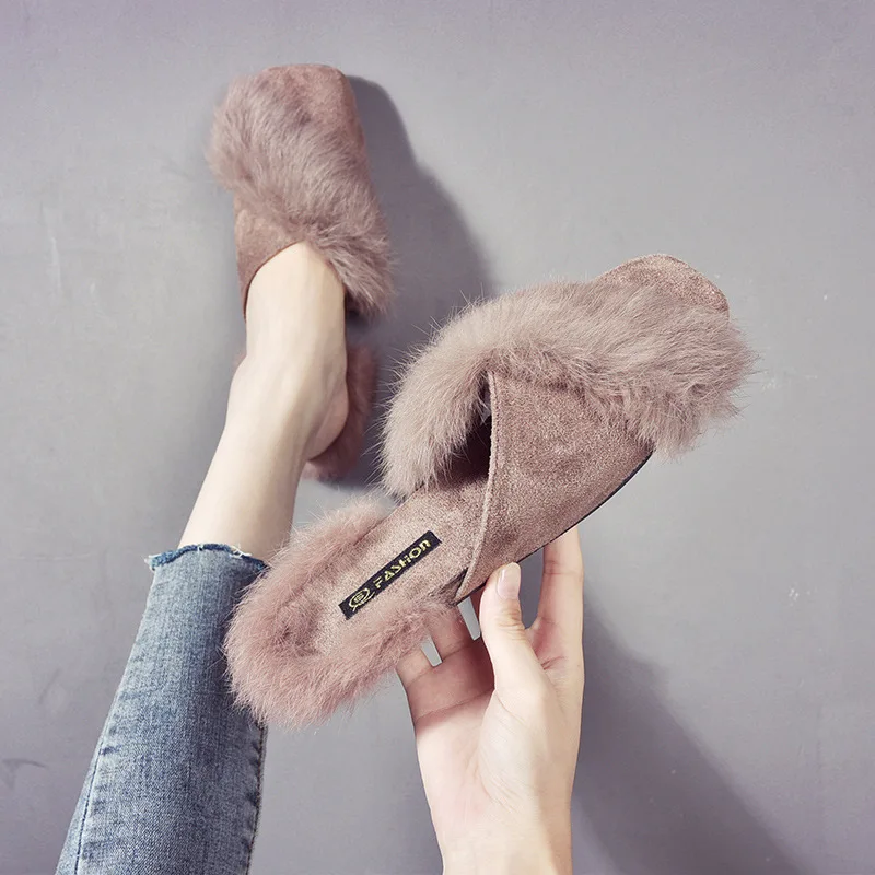2019 Brand Slippers Women Flat Mules Shoes Fluffy Furry Natural Rabbit Fur Slippers Outdoor Home Slipper Winter Slides
2019 Brand Slippers Women Flat Mules Shoes Fluffy Furry Natural Rabbit Fur Slippers Outdoor Home Slipper Winter Slides