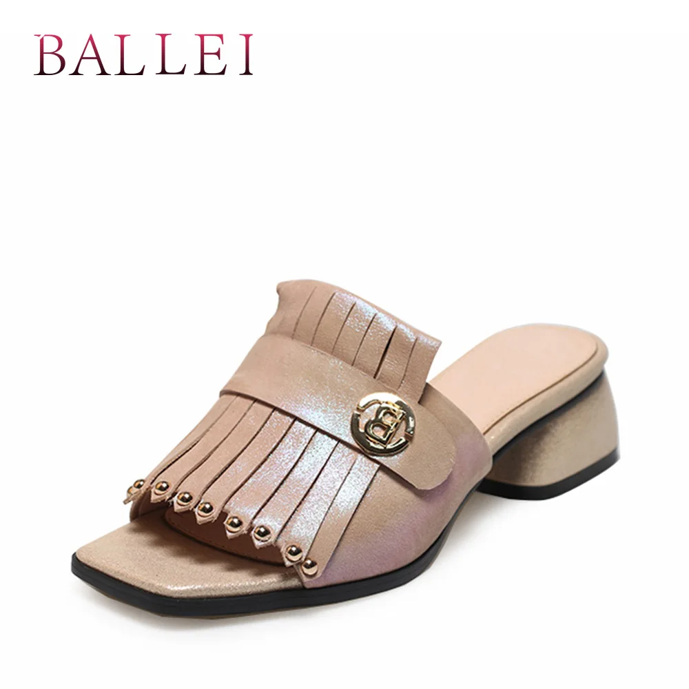 Basic Woman Fashion Slippers Luxury Genuine Leather Soft Thick Vintage Heel Shoes Elegant Lady Casual Sexy Slippers T29
Basic Woman Fashion Slippers Luxury Genuine Leather Soft Thick Vintage Heel Shoes Elegant Lady Casual Sexy Slippers T29