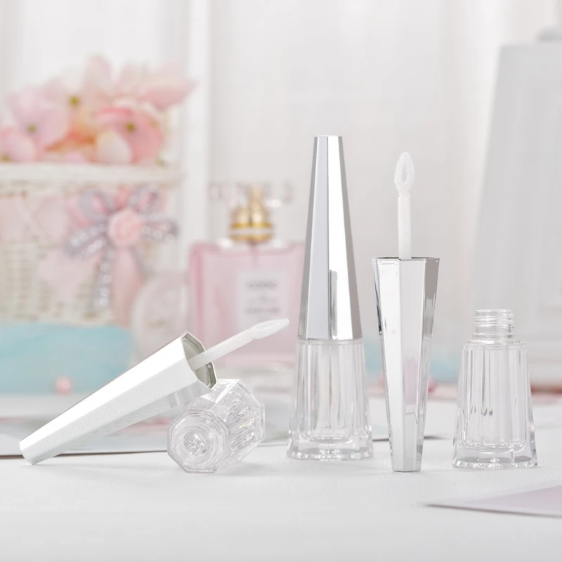 New 4ml lip gloss tubes,Empty lip balm bottle,Silver Cap,Cone Shape,Lipstick Cosmetic packing container
New 4ml lip gloss tubes,Empty lip balm bottle,Silver Cap,Cone Shape,Lipstick Cosmetic packing container