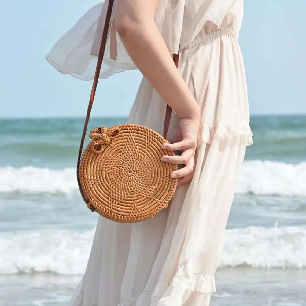 Women Round Rattan Straw Sling Shoulder Bag Braided Star Pattern Bow Buckle Beach Travel Hand Woven Messenger Bags Crossbody Bag
Women Round Rattan Straw Sling Shoulder Bag Braided Star Pattern Bow Buckle Beach Travel Hand Woven Messenger Bags Crossbody Bag