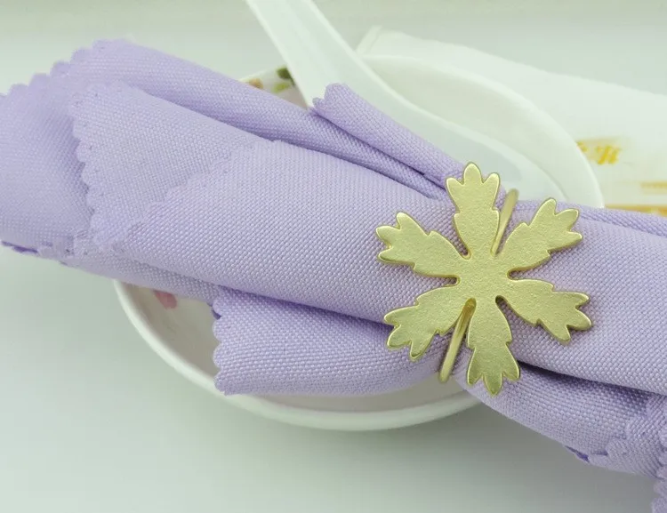 free shipping 10pcs/lot Christmas snowflake napkin rings, metal buckle napkins, napkin rings hotel dining table, decorations
free shipping 10pcs/lot Christmas snowflake napkin rings, metal buckle napkins, napkin rings hotel dining table, decorations