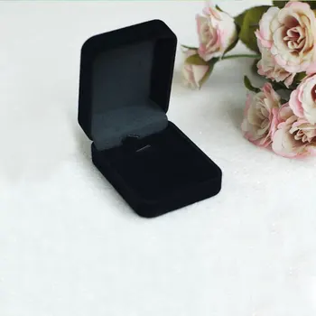 Upscal 10pcs Black Velvet jewelry box organizer for Necklace Earrings Ring Charms Gift package Box jewelry Display Box 2018 New
Upscal 10pcs Black Velvet jewelry box organizer for Necklace Earrings Ring Charms Gift package Box jewelry Display Box 2018 New