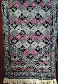 free shipping 70*110cm New Design High Quality Unique Anti-skid Travelling Islamic Prayer Mat/rug/carpet Salat Musallah blanket
free shipping 70*110cm New Design High Quality Unique Anti-skid Travelling Islamic Prayer Mat/rug/carpet Salat Musallah blanket