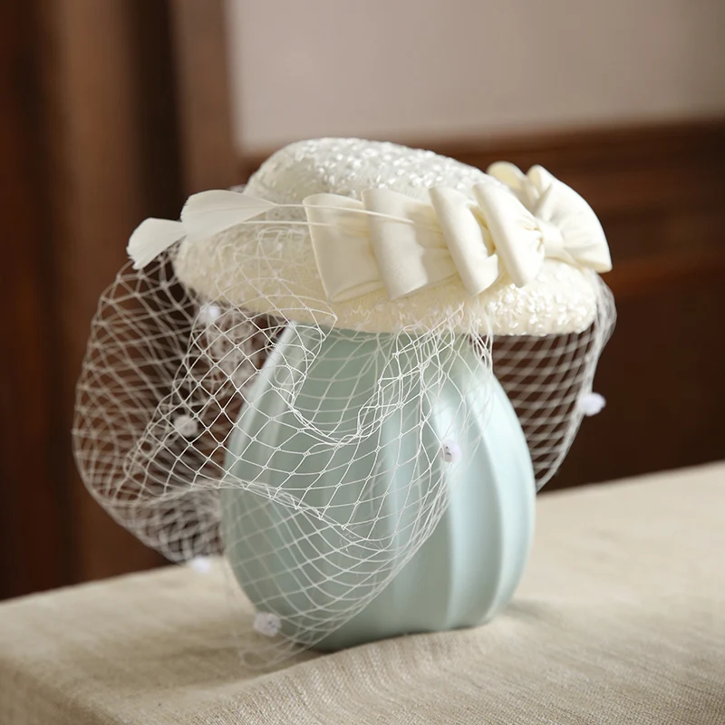 2019 New Bridal Headwear Glamorous Vintage Elegant Gauze White Veil Hat Wedding Party Chapel Hats Free Shipping
2019 New Bridal Headwear Glamorous Vintage Elegant Gauze White Veil Hat Wedding Party Chapel Hats Free Shipping