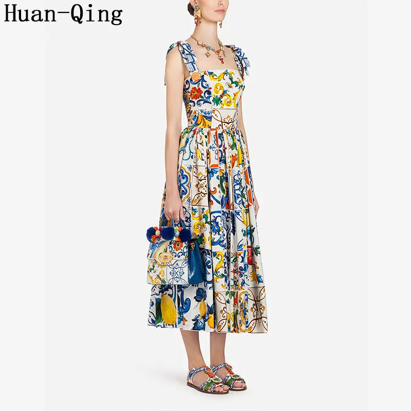 New Fashion Runway Women Summer Sexy Backless Spaghetti Strap Dress Female Blue and White Porcelain Floral Print Long Dresses
New Fashion Runway Women Summer Sexy Backless Spaghetti Strap Dress Female Blue and White Porcelain Floral Print Long Dresses