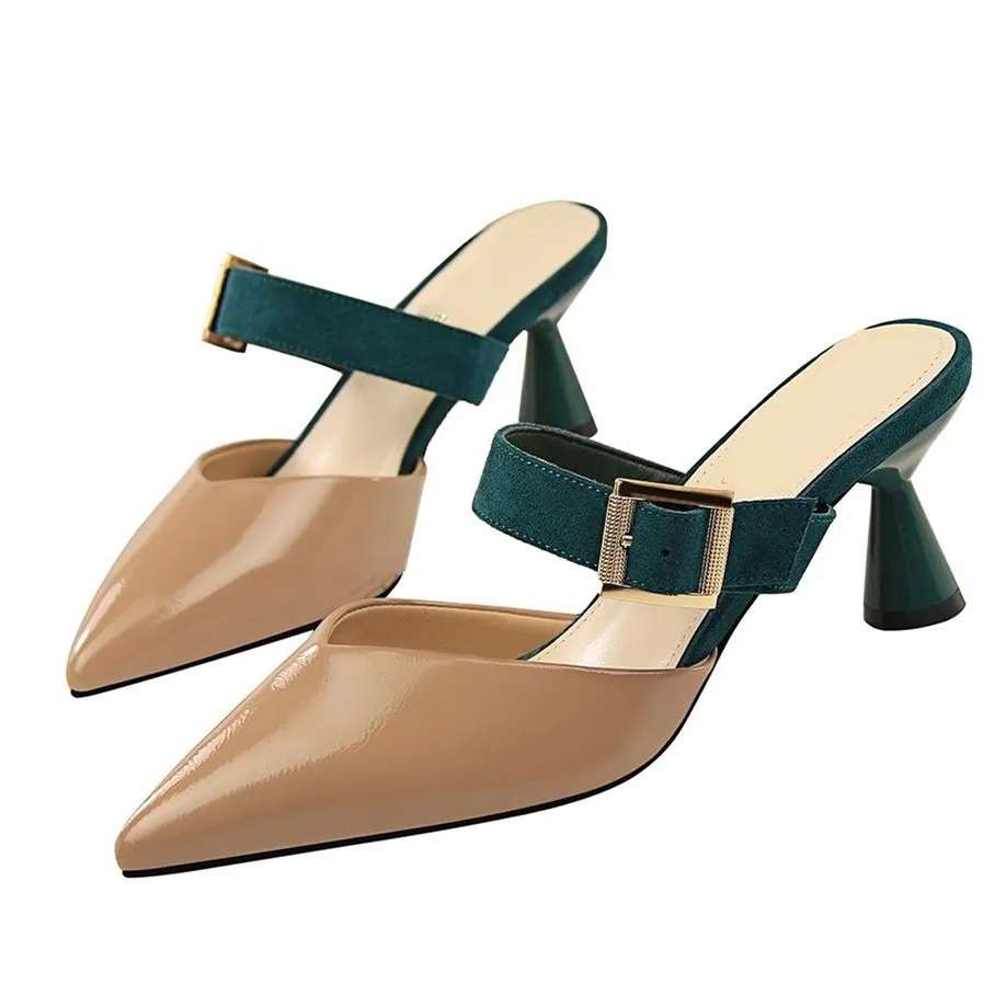 EOEODOIT 2019 Spring Summer Slippers High Spike Heels Pointed Toe Color Patchwork Pumps Sandals Sexy V Mouth Shinning Leather
EOEODOIT 2019 Spring Summer Slippers High Spike Heels Pointed Toe Color Patchwork Pumps Sandals Sexy V Mouth Shinning Leather