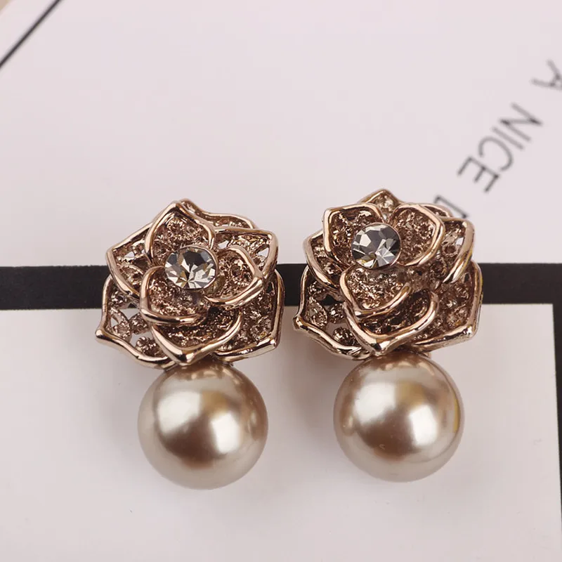 Classic Women Delicate Rhinestone Rose Flower Charm Simulated-pearl Drop Earrings Vintage Champagne Color For Wedding Party
Classic Women Delicate Rhinestone Rose Flower Charm Simulated-pearl Drop Earrings Vintage Champagne Color For Wedding Party