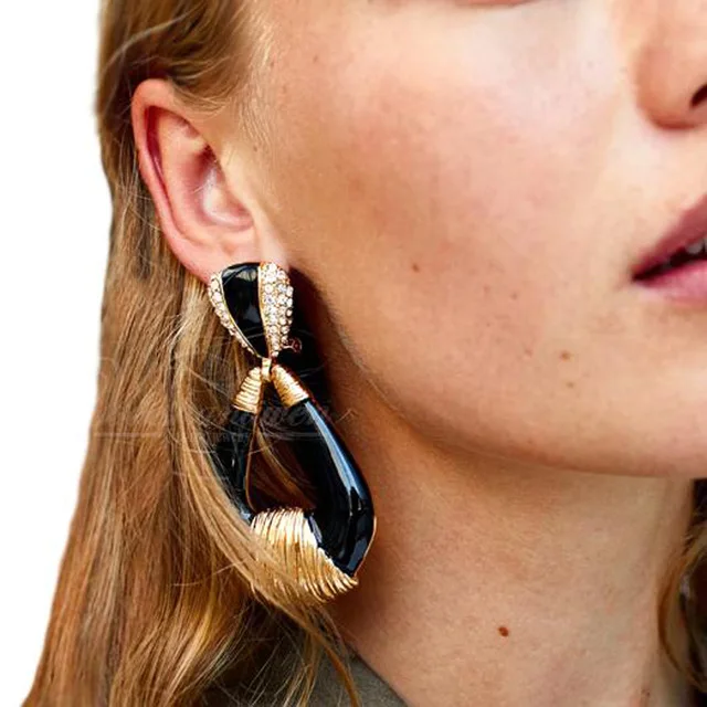 PPG&PGG 2018 ZA Metal Drop Dangle Earrings For Women Enamel Wedding Gift Fashion Pendant Earrings Charm Trendy Jewelry Bohemian
PPG&PGG 2018 ZA Metal Drop Dangle Earrings For Women Enamel Wedding Gift Fashion Pendant Earrings Charm Trendy Jewelry Bohemian