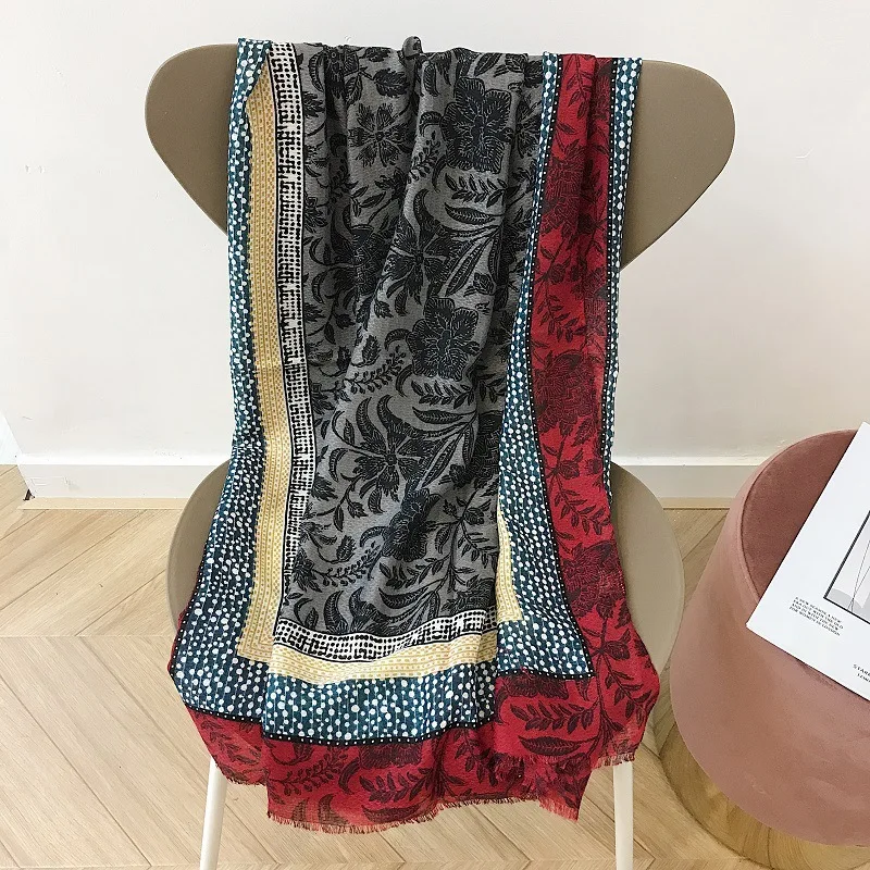 2018 Autumn Winter Scarf Women Spain Fashion Retro Flowers Scarves Elegant Lady's Wrap Cove Up Pashmina Stole Muslim Hijab Sjaal
2018 Autumn Winter Scarf Women Spain Fashion Retro Flowers Scarves Elegant Lady's Wrap Cove Up Pashmina Stole Muslim Hijab Sjaal