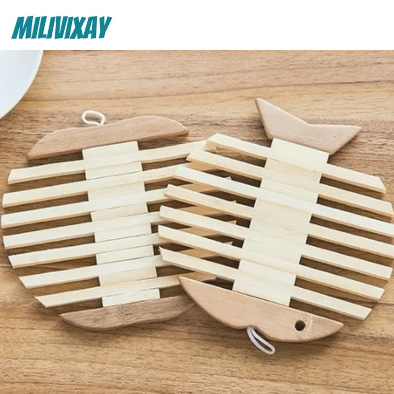 MILIVIXAY 1Pcs Fish/Apple Shaped Wooden Insulation Pad Desktop Heat Resistant Coaster for Teapot Bowl Kitchen Utensils
MILIVIXAY 1Pcs Fish/Apple Shaped Wooden Insulation Pad Desktop Heat Resistant Coaster for Teapot Bowl Kitchen Utensils