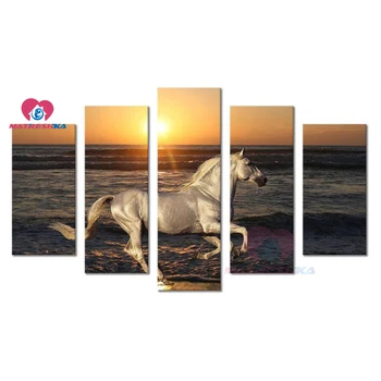 DIY 5d Diamond painting Animal accessories full drill Horse Cross stitch kits Multi-painting 5pcs set Wall art home decoration
DIY 5d Diamond painting Animal accessories full drill Horse Cross stitch kits Multi-painting 5pcs set Wall art home decoration
