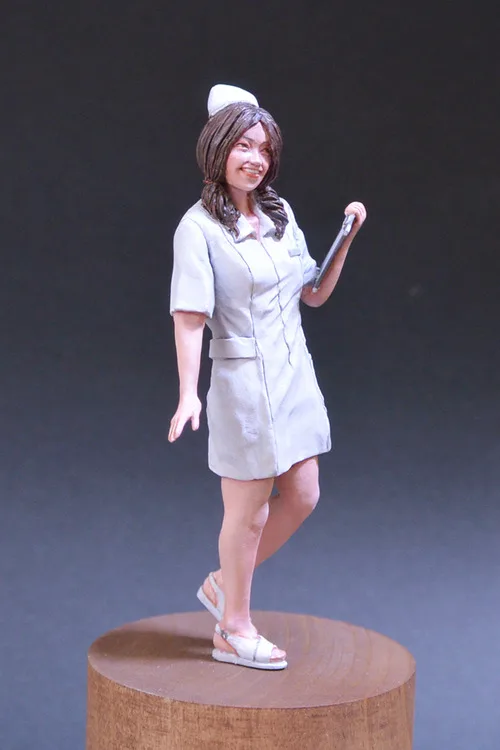 Unpainted Kit 1/20 80mm Female nurse with white coat 80 mm figure Historical Figure Resin Kit
Unpainted Kit 1/20 80mm Female nurse with white coat 80 mm figure Historical Figure Resin Kit