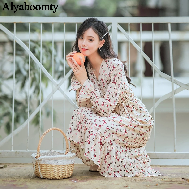 2019 Spring Summer Women Korean Chic Long Dress V Neck Floral Printed Bandage Romantic Dress Elegant Chiffon Ruffles Party Dress
2019 Spring Summer Women Korean Chic Long Dress V Neck Floral Printed Bandage Romantic Dress Elegant Chiffon Ruffles Party Dress