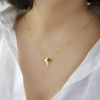 Dainty Stingray Necklace Every Day Best Friend Gift Minimalist Symbol of Emotional Stingray Charm
Dainty Stingray Necklace Every Day Best Friend Gift Minimalist Symbol of Emotional Stingray Charm