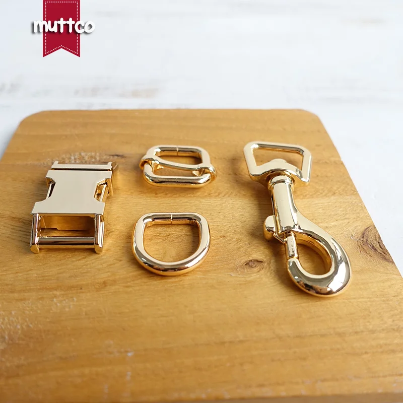 (metal buckle+adjust buckle+D ring+metal dog clasp/set) Retailing golden 15mm DIY dog collar leash set accessory top quality
(metal buckle+adjust buckle+D ring+metal dog clasp/set) Retailing golden 15mm DIY dog collar leash set accessory top quality