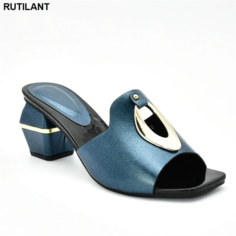 Latest Design African Women Wedding Shoe Luxury Shoes Women Designers Fashion Nigerian Women Party Pumps Slip on High Heel Shoes
Latest Design African Women Wedding Shoe Luxury Shoes Women Designers Fashion Nigerian Women Party Pumps Slip on High Heel Shoes