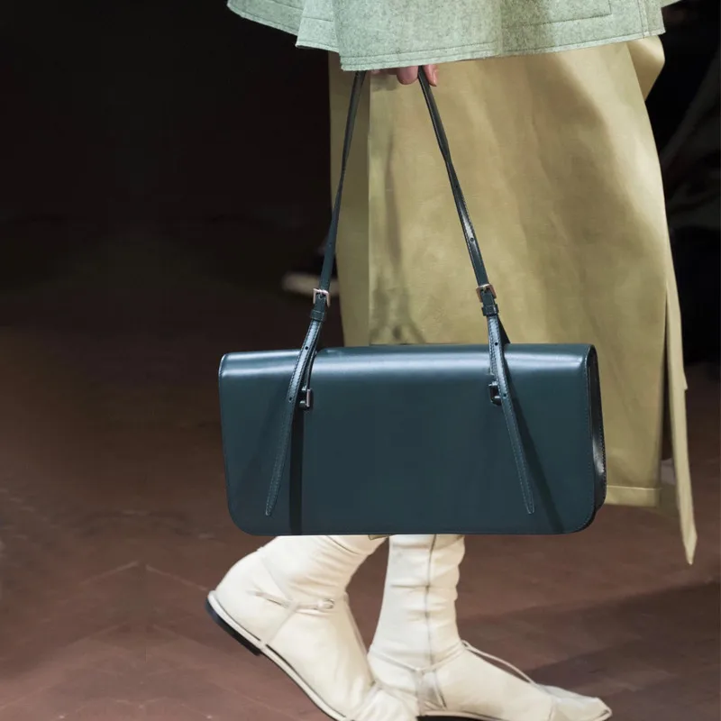 Female It Bag Niche Design Simple Retro Small Square Bag 2019 New Spring and Summer Women Purses and Handbags Shoulder Bags By F
Female It Bag Niche Design Simple Retro Small Square Bag 2019 New Spring and Summer Women Purses and Handbags Shoulder Bags By F