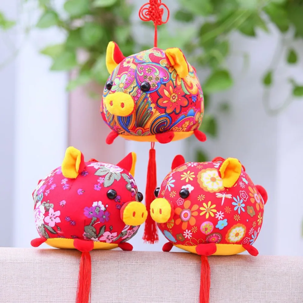 2019 Plush Pig Doll Toy Chinese Knot New Year Gift Hanging Decoration Pig Mascot Filled PP Cotton Toys G
2019 Plush Pig Doll Toy Chinese Knot New Year Gift Hanging Decoration Pig Mascot Filled PP Cotton Toys G