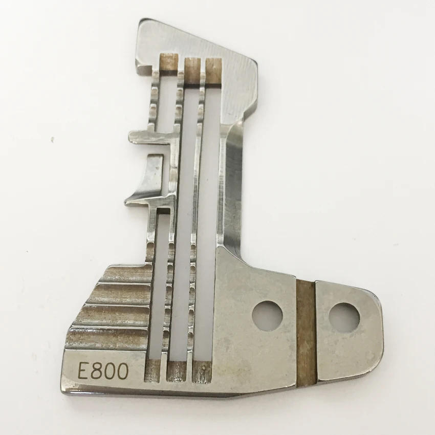 Industrial sewing machine overlock 747 SIRUBA sewing machine three threads needle plate E800 737 
Industrial sewing machine overlock 747 SIRUBA sewing machine three threads needle plate E800 737
