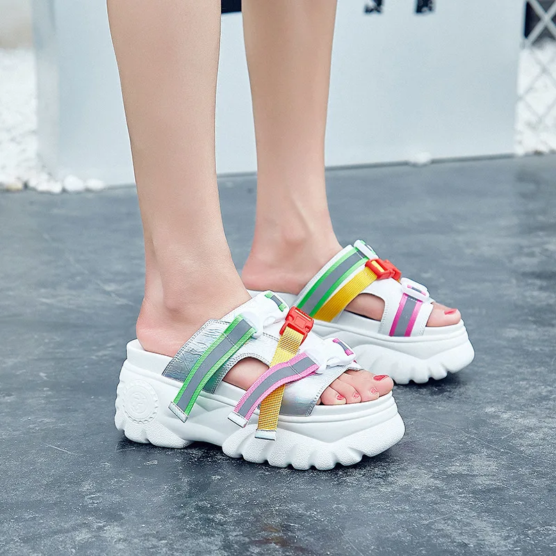 Casual White Shoes Women Chunky Slides Platform Slippers zapatos de mujer Summer New chaussures femme Ladies Increased footware
Casual White Shoes Women Chunky Slides Platform Slippers zapatos de mujer Summer New chaussures femme Ladies Increased footware