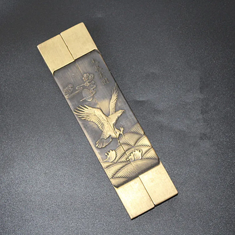 The "scholar's four jewels" paper weight paper pressure relief spread eagle Paperweight realize the ambition.
The "scholar's four jewels" paper weight paper pressure relief spread eagle Paperweight realize the ambition.