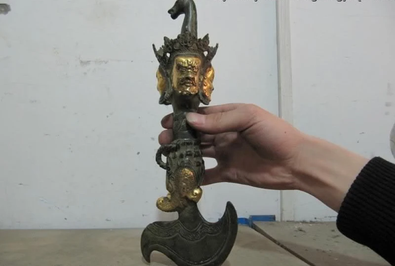 Tibet Buddhism Bronze Gilt Evil spirits Vajrakila Hayagriva Buddha Phurpa Dagger
Tibet Buddhism Bronze Gilt Evil spirits Vajrakila Hayagriva Buddha Phurpa Dagger
