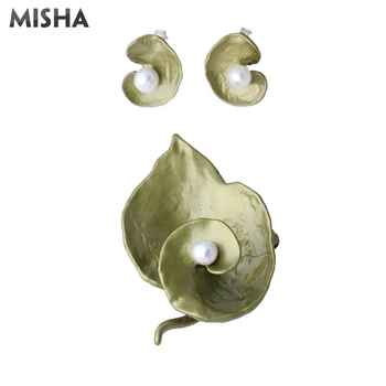MISHA Luxury Brooch Stub Earrings Jewelry Sets For Women Geranium Shape Natural Pearl Brooch For Women Handmade Wedding 2410
MISHA Luxury Brooch Stub Earrings Jewelry Sets For Women Geranium Shape Natural Pearl Brooch For Women Handmade Wedding 2410