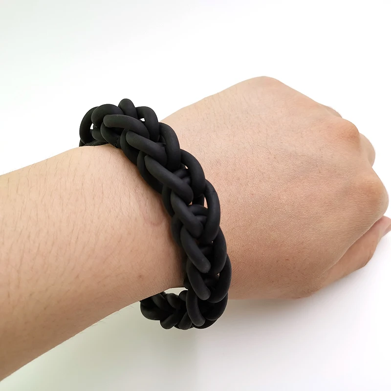 YD&YDBZ New Designer Handmade Rubber Bracelet For Women Fashion Vintage Charm Bracelet Black Rope Establishment Chain Jewellery
YD&YDBZ New Designer Handmade Rubber Bracelet For Women Fashion Vintage Charm Bracelet Black Rope Establishment Chain Jewellery
