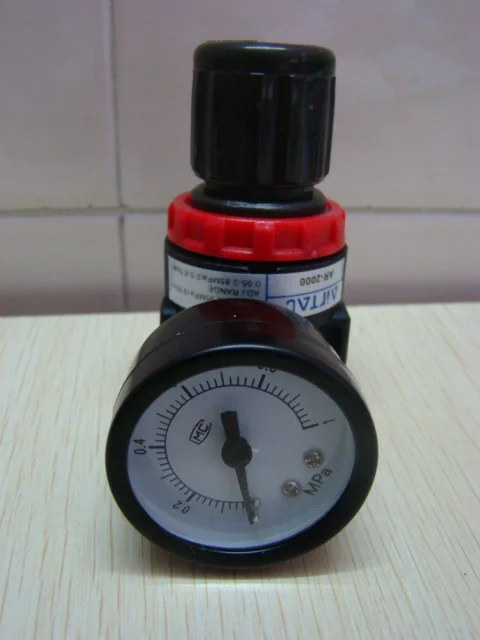 High Quality British standard Oil-water Separator Mini Air Filter Pneumatic Spray Gun Accessories 
High Quality British standard Oil-water Separator Mini Air Filter Pneumatic Spray Gun Accessories
