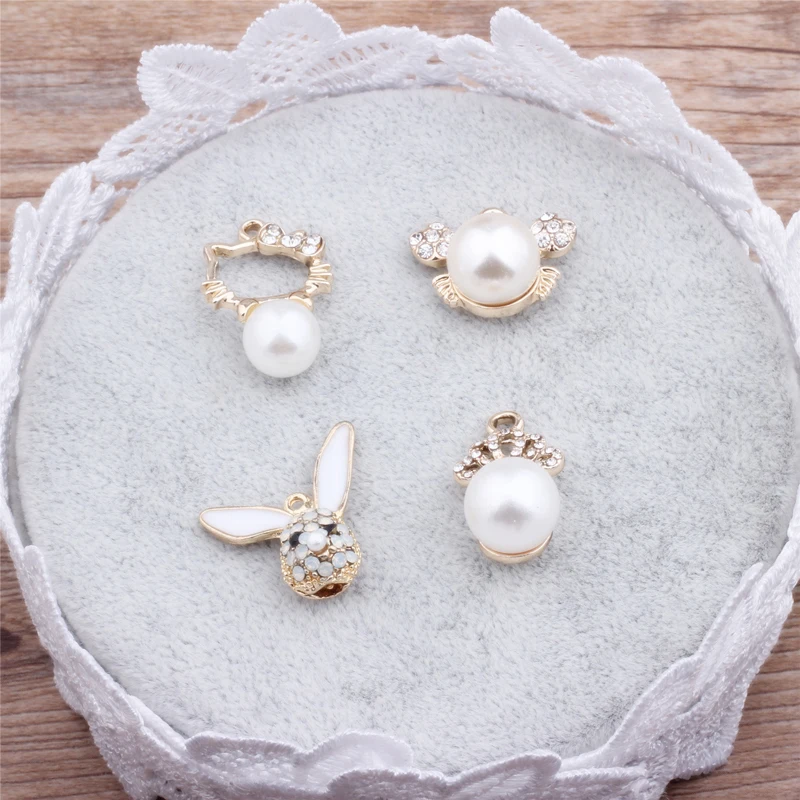 10pcs/Bag Cute Pearl Animals Charms Bracelets Making Love Shining Crystal Silver Metal Pendant Earring Jewelry Accessories YZ076 
10pcs/Bag Cute Pearl Animals Charms Bracelets Making Love Shining Crystal Silver Metal Pendant Earring Jewelry Accessories YZ076