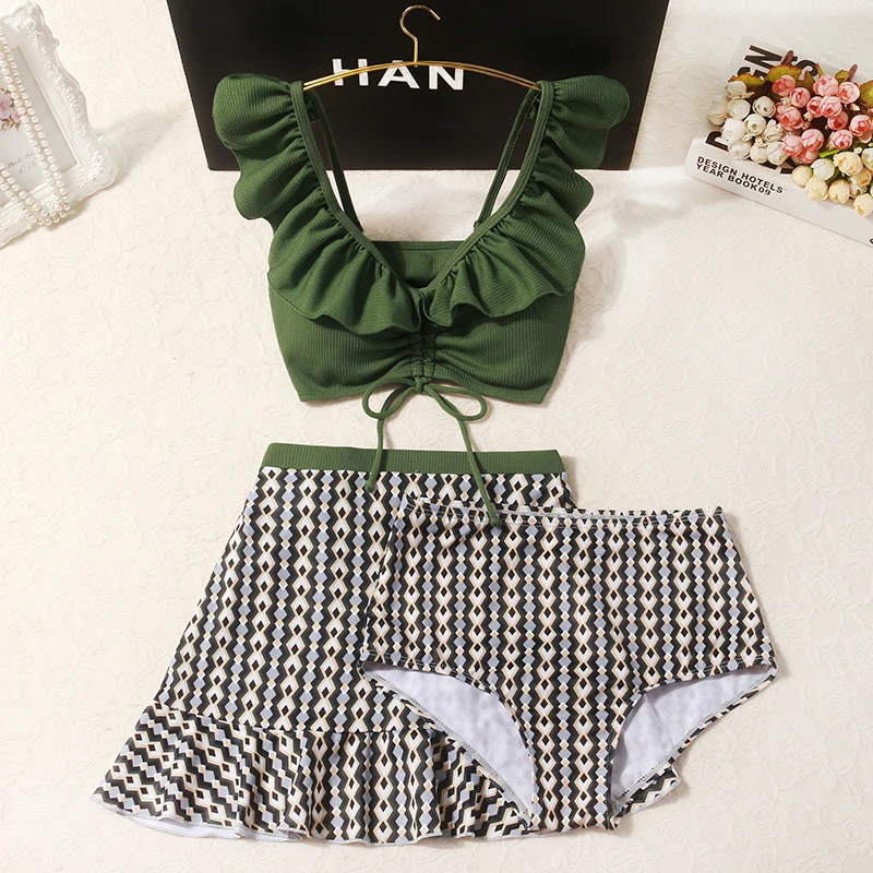 Suit inswind obscures belly slim sexy three-piece set student Xiao Qingxin, new style of 2019 conservative Korea
Suit inswind obscures belly slim sexy three-piece set student Xiao Qingxin, new style of 2019 conservative Korea