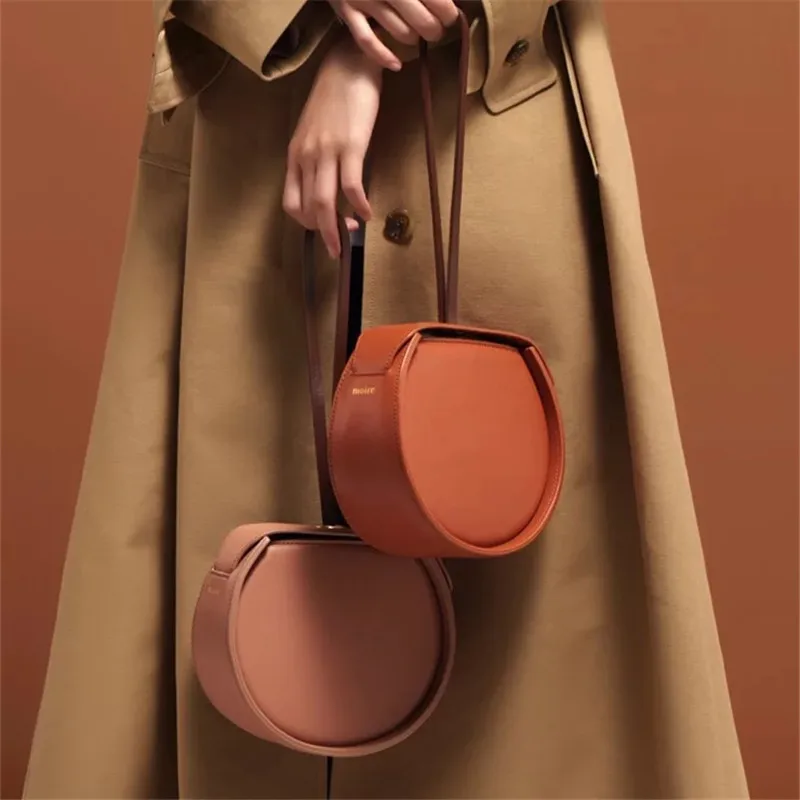 2019 New Circular Bags Ladies Totes Fashion Drawstring Personality Portable Diagonal Small Round Bag Shoulder Bags
2019 New Circular Bags Ladies Totes Fashion Drawstring Personality Portable Diagonal Small Round Bag Shoulder Bags
