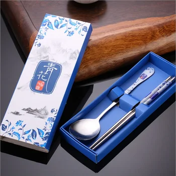 300sets 5 colors creative practical dinnerware set stainless steel spoon chopsticks with gift box wedding favors W7154
300sets 5 colors creative practical dinnerware set stainless steel spoon chopsticks with gift box wedding favors W7154