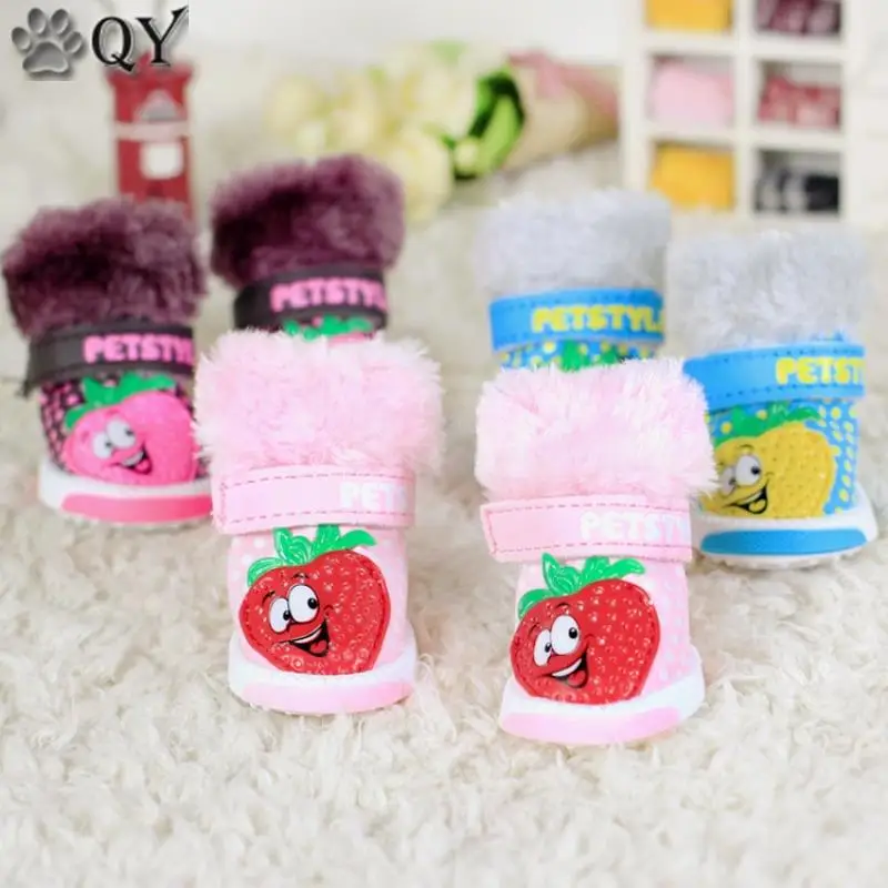 Dog Shoes Catoon Strawberry Dog Boots Chihuahua Winter Warm Dog Shoes Puppy Pet Shoes Clothing For Dogs Clothes 4 PIECES/SET
Dog Shoes Catoon Strawberry Dog Boots Chihuahua Winter Warm Dog Shoes Puppy Pet Shoes Clothing For Dogs Clothes 4 PIECES/SET
