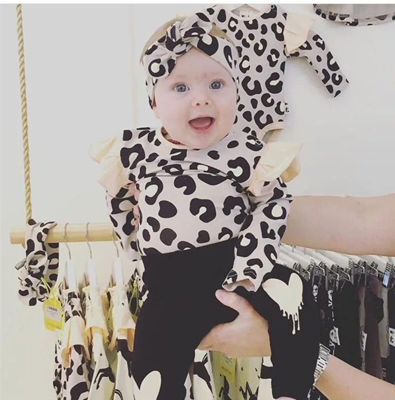 Toddler Baby Girl Clothes Cotton Long Sleeve Leopard Bodysuits Tops Love Pants and Headbands Infant 3pcs Clothing Outfit Set
Toddler Baby Girl Clothes Cotton Long Sleeve Leopard Bodysuits Tops Love Pants and Headbands Infant 3pcs Clothing Outfit Set