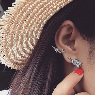 2018 Clip on Earrings 1pc Arrow Earring Cuff Crystal Full Ear Clip Women on Earrings Jewelry Wholesae Earrings for Women
2018 Clip on Earrings 1pc Arrow Earring Cuff Crystal Full Ear Clip Women on Earrings Jewelry Wholesae Earrings for Women