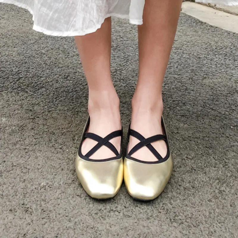 YMECHIC 2019 Fashion Ballet Flats Genuine Leather Cross Strap Flat Heel Mary Jane Ladies Shoes Gold Silver Women's Footwear 40
YMECHIC 2019 Fashion Ballet Flats Genuine Leather Cross Strap Flat Heel Mary Jane Ladies Shoes Gold Silver Women's Footwear 40