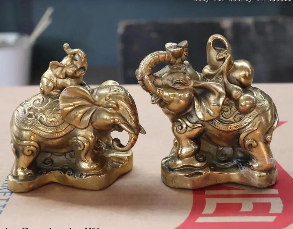 Chinese Folk Brass Copper Auspicious Lucky Elephant Gourd Yuan Bao Statue A Pair
Chinese Folk Brass Copper Auspicious Lucky Elephant Gourd Yuan Bao Statue A Pair
