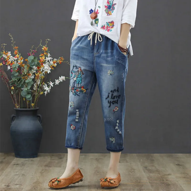 THHONE College Style Jeans Women Casual Trousers Embroidery Denim Pants Plus Size High Waist Elastic Ripped Jeans Pants Female
THHONE College Style Jeans Women Casual Trousers Embroidery Denim Pants Plus Size High Waist Elastic Ripped Jeans Pants Female