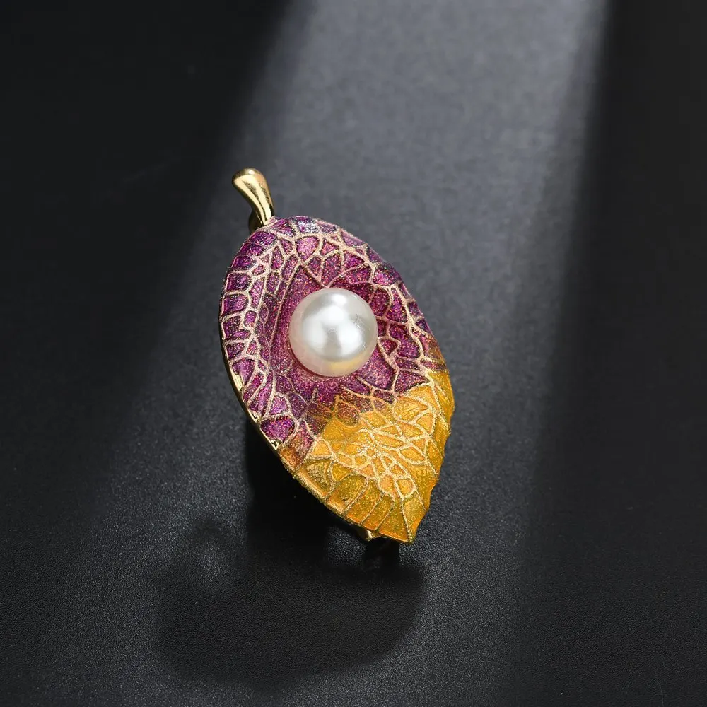 Leaf Brooches Party Clothing Decorations Alloy Jewelry Accessories Fashion Pins and Brooches Beaded Brooch for Women Men
Leaf Brooches Party Clothing Decorations Alloy Jewelry Accessories Fashion Pins and Brooches Beaded Brooch for Women Men
