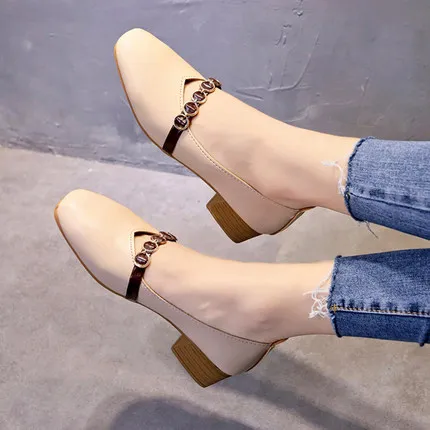 New wild Korean student shoes fashion trend low with single shoes plus velvet comfortable grandma shoes
New wild Korean student shoes fashion trend low with single shoes plus velvet comfortable grandma shoes